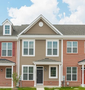 front-of-towns-at-woodfield